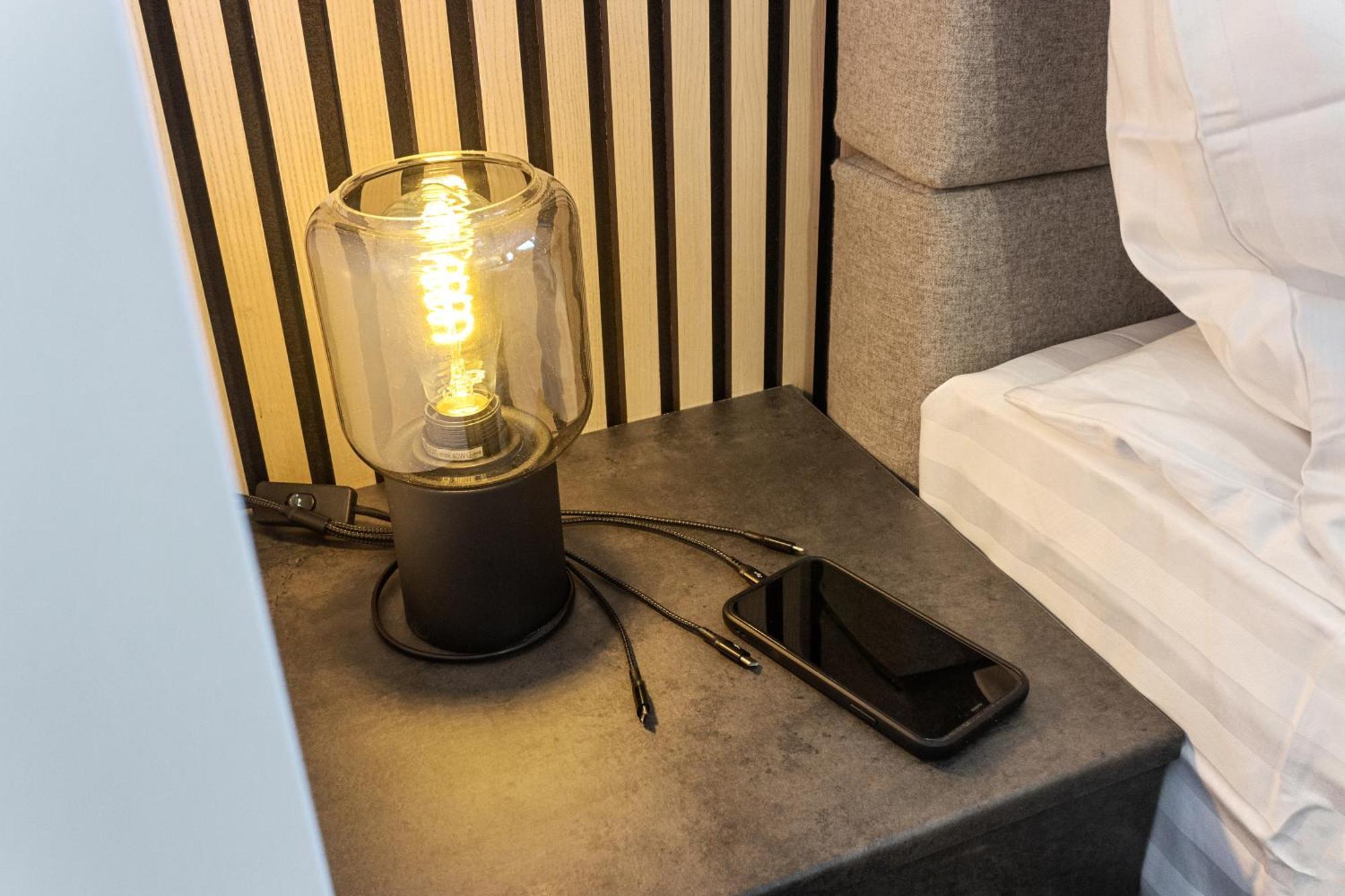 Appartement Fuer 1-2 - Wlan - Parkplatz - Homeoffice Кайзерслаутерн Екстериор снимка